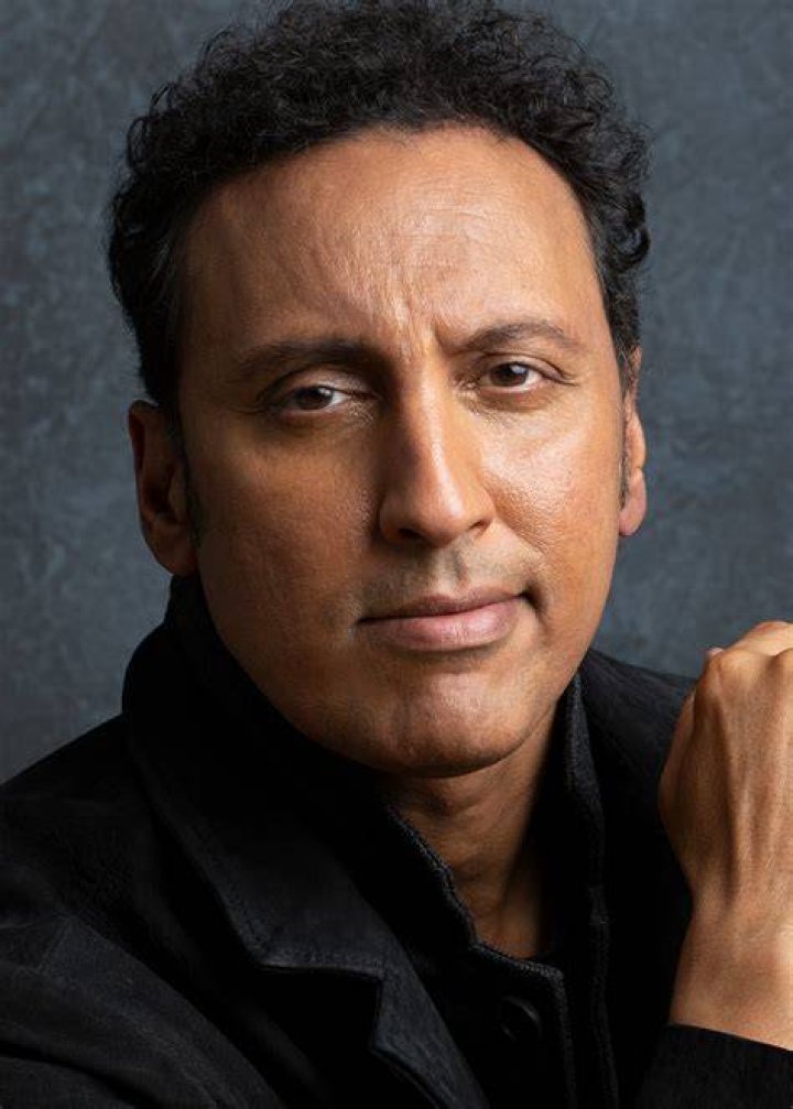 Aasif Mandvi