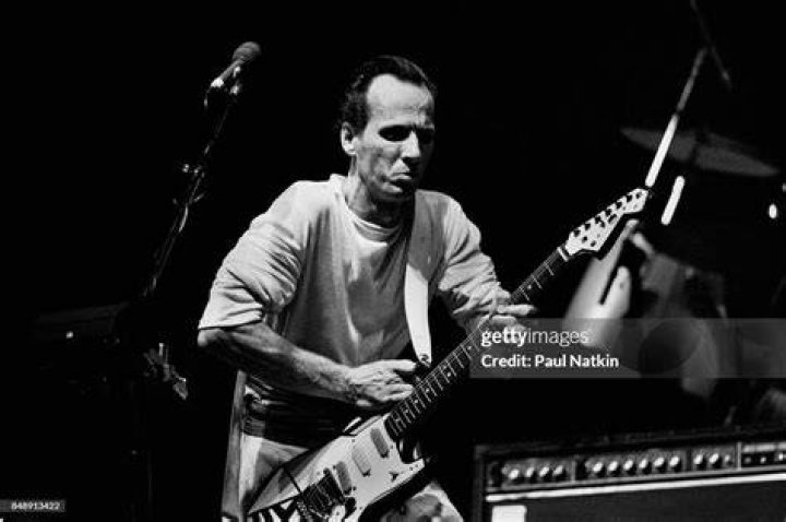 Adrian Belew