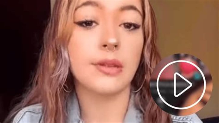 Ainara Suárez Olvera Botella Twitter