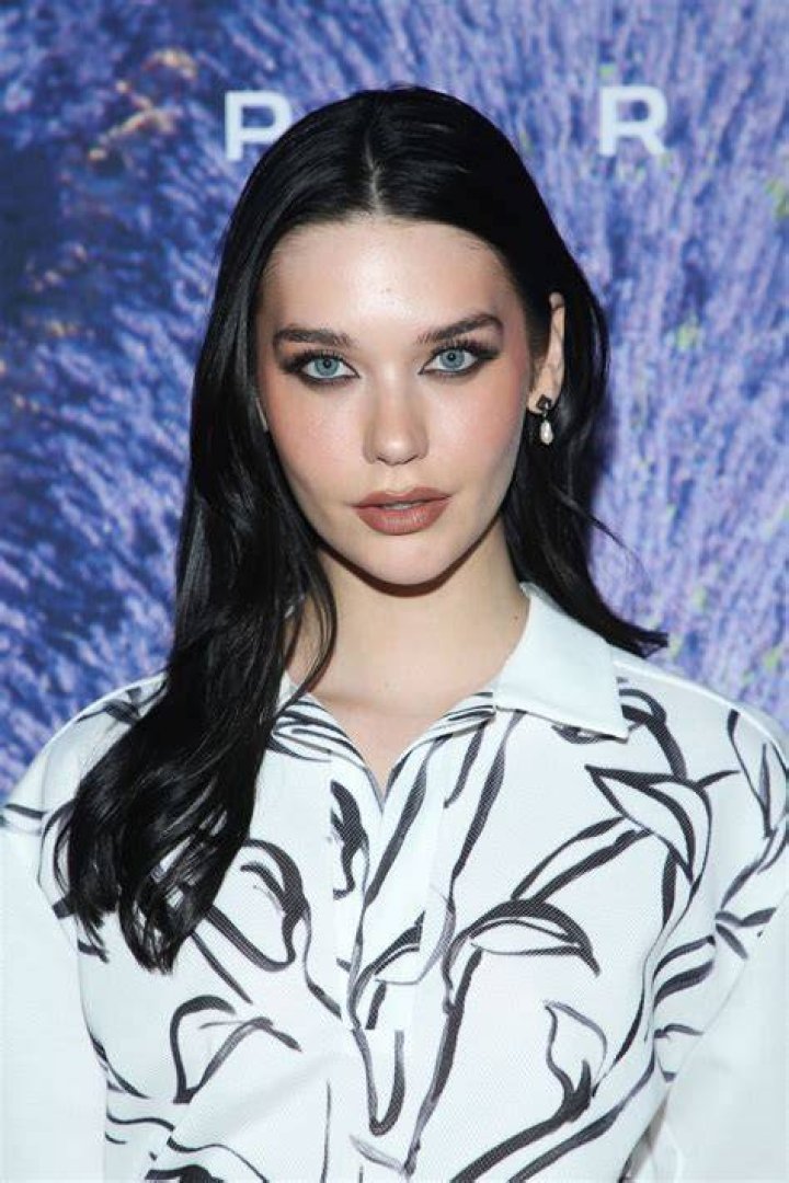Amanda Steele's photo