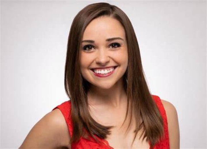 Amelia Jones Net Worth