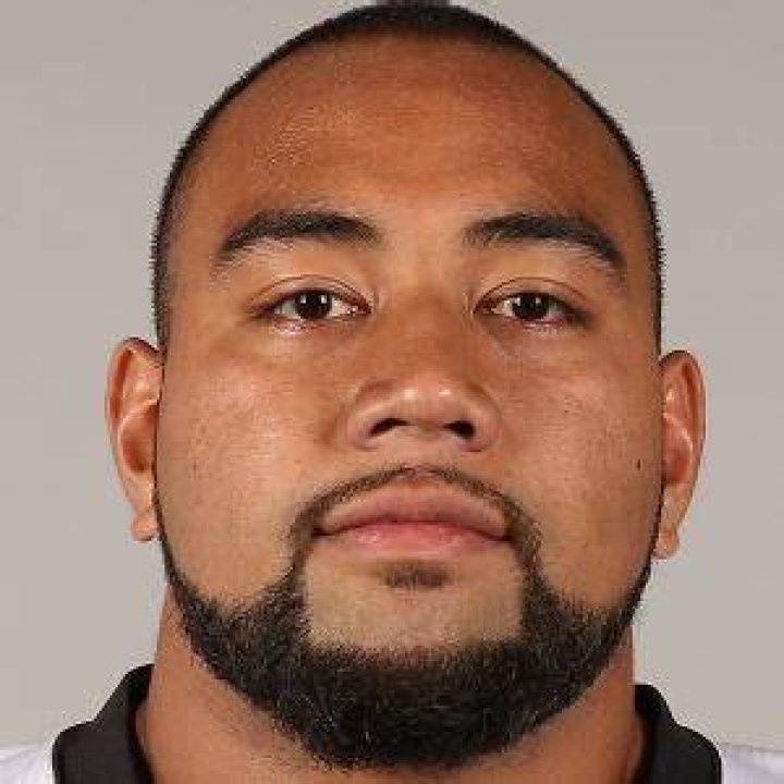 Amini Silatolu Net Worth 2024