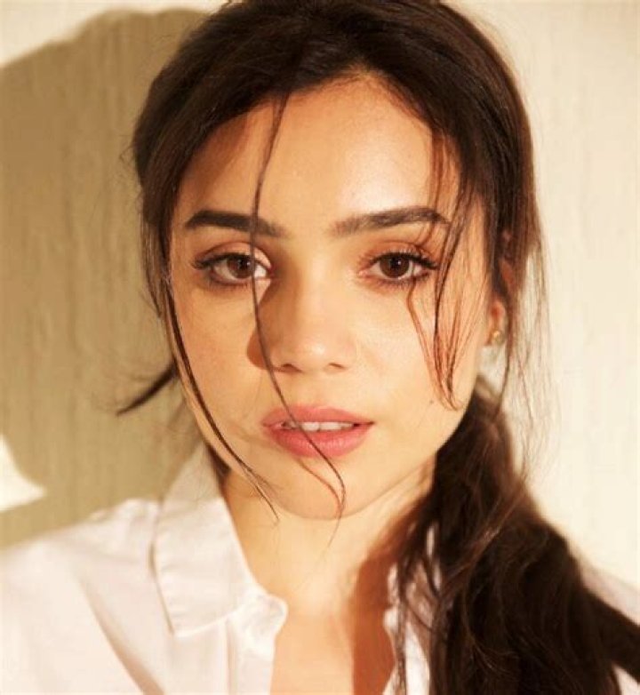 Andrea Londo Net Worth
