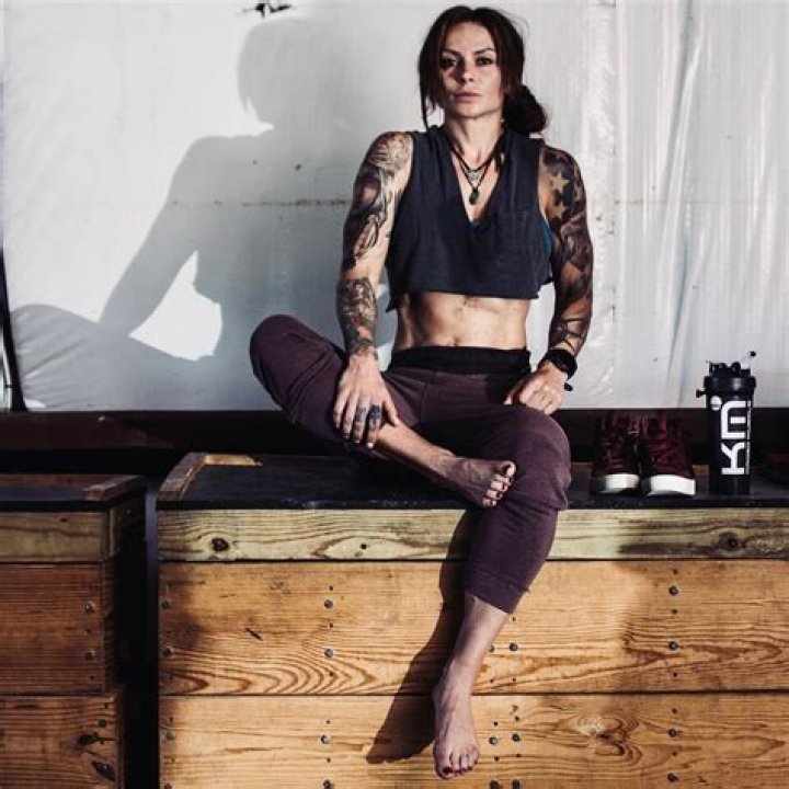 Ashley Horner's Athletic Clothing Line - Valkyrie Surf and Snow Ashley Horner's Athletic Clothing Line - Valkyrie Surf and Snow