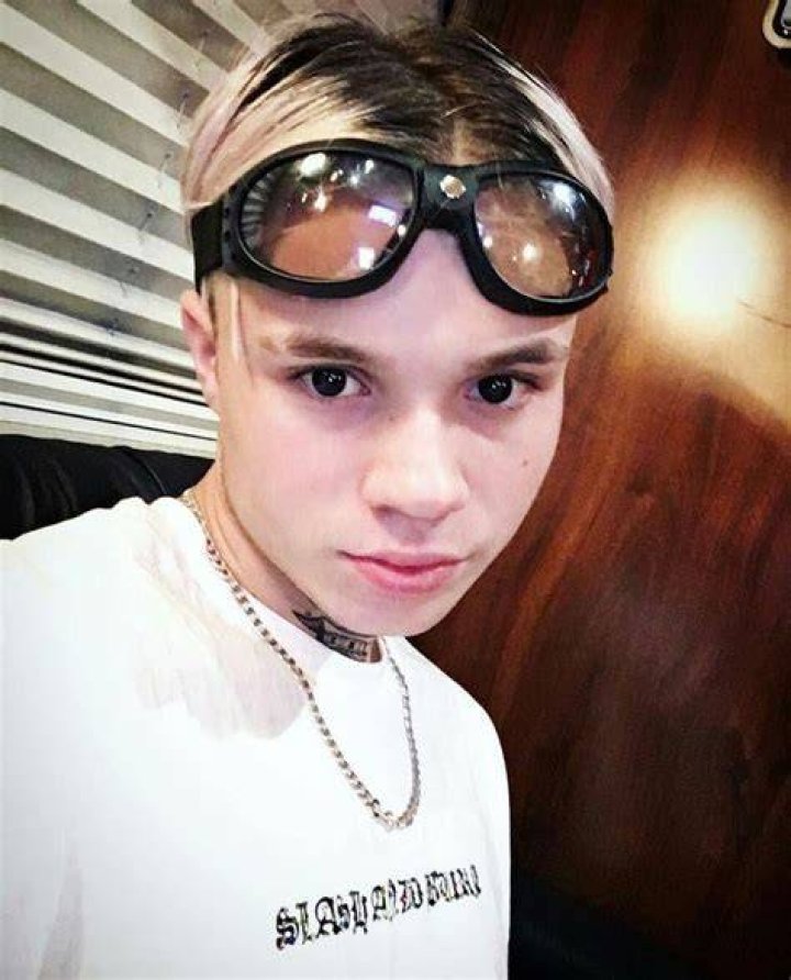 Bexey Net Worth - How Much Does Bexey Make?