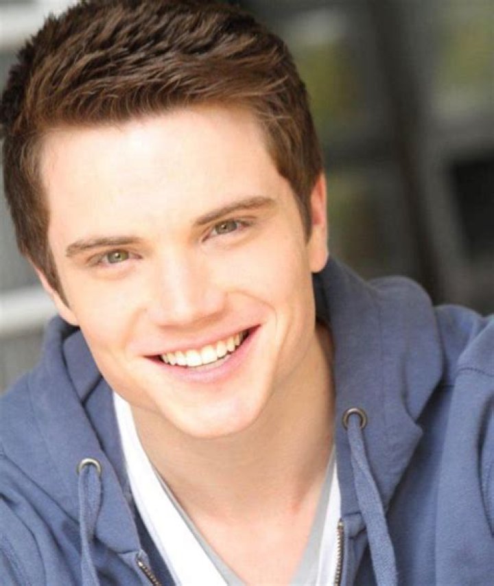 Cameron Deane Stewart Net Worth
