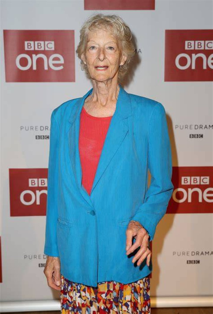 Caroline Blakiston Net Worth