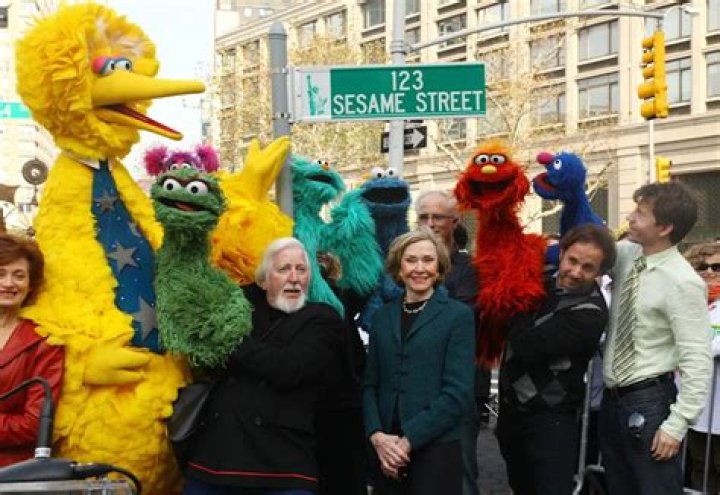 Caroll Spinney Net Worth