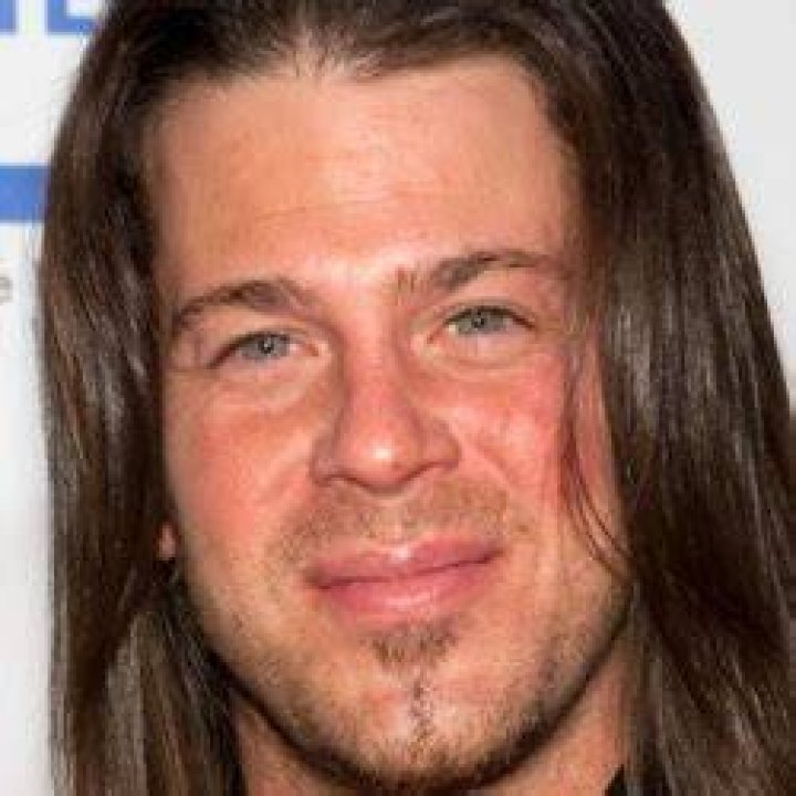 Christian Kane Height