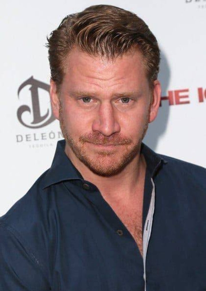 Dash Mihok Net Worth 2024