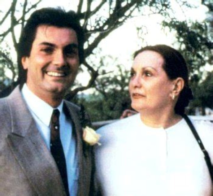 Debbie Minardos