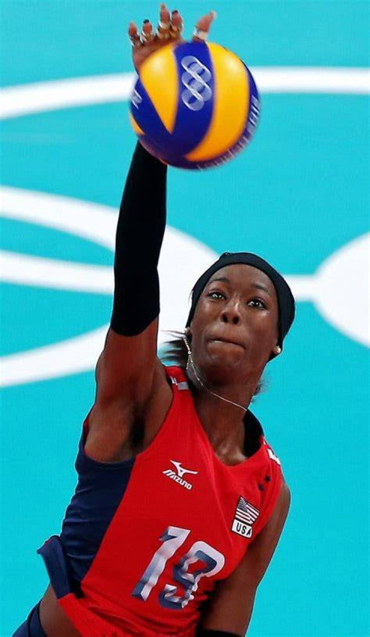 Destinee Hooker