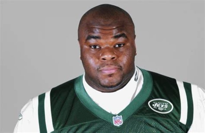 Dewayne Robertson Net Worth