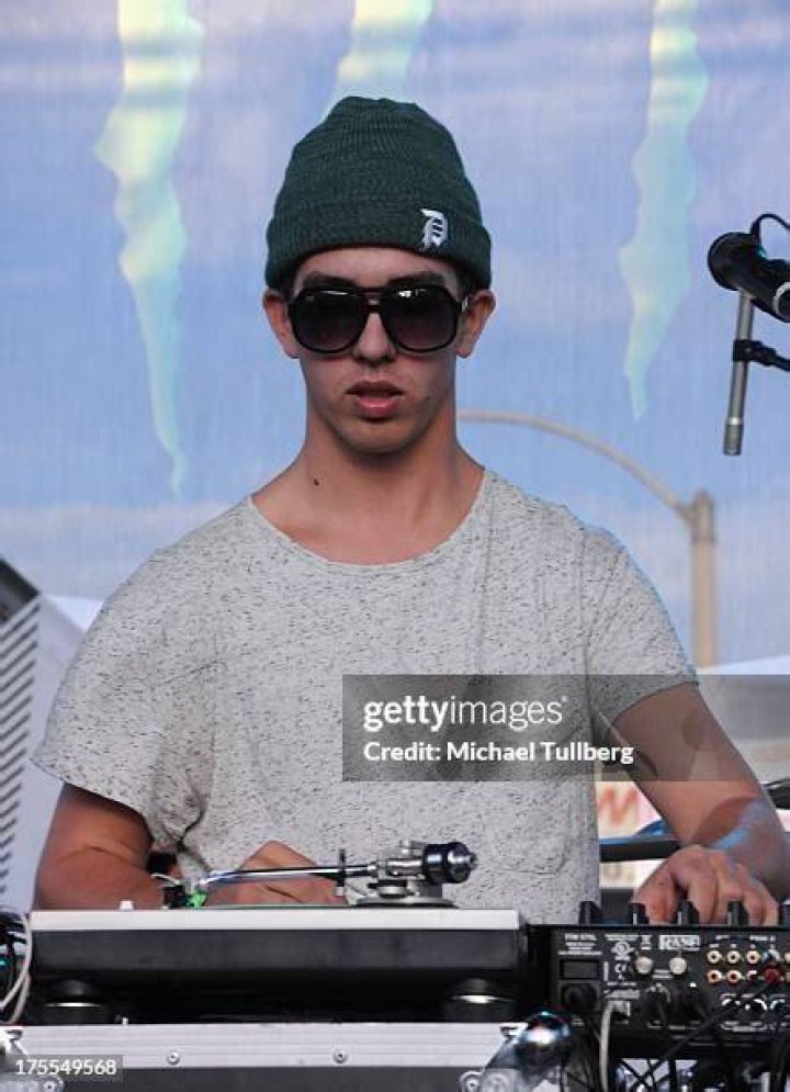 DJ Rhetorik