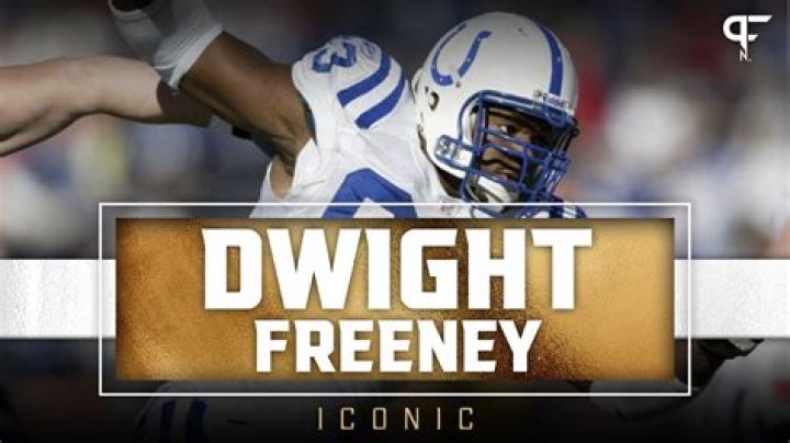 Dwight Freeney Net Worth