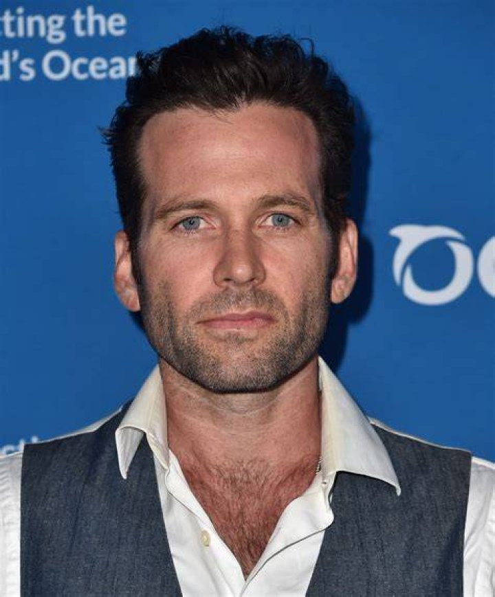Eion Bailey