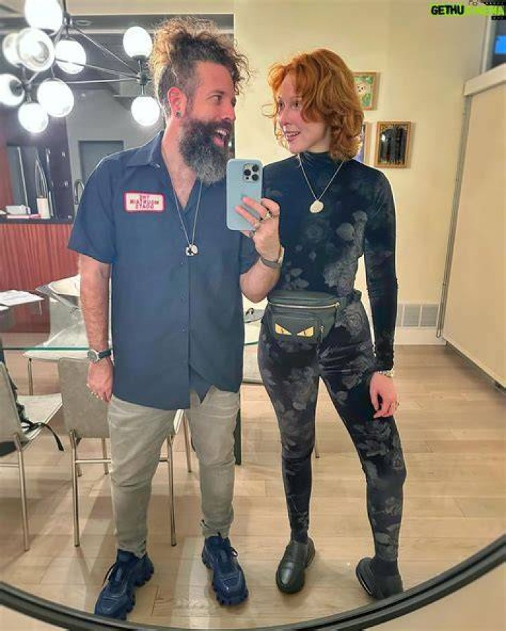 Elan Gale Net Worth 2024