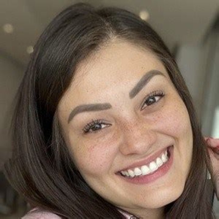 Eliza Ibeth Net Worth