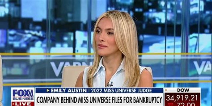 Emily Austin Religion: Is American Journalist Jewish? Family Ethnicity Emily Austin family