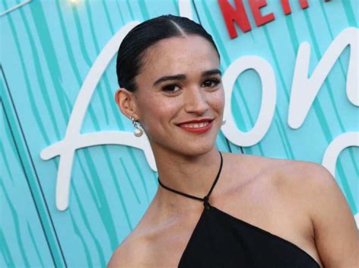 Emma Pasarow acting