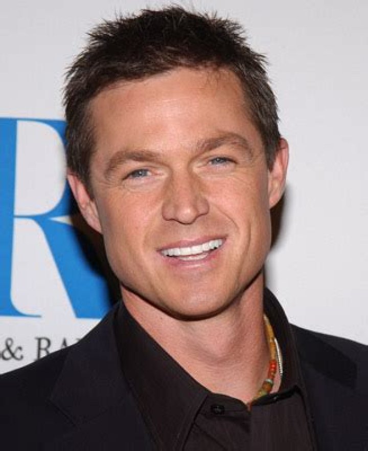 Eric Close Net Worth – How Much is Eric Close Worth?