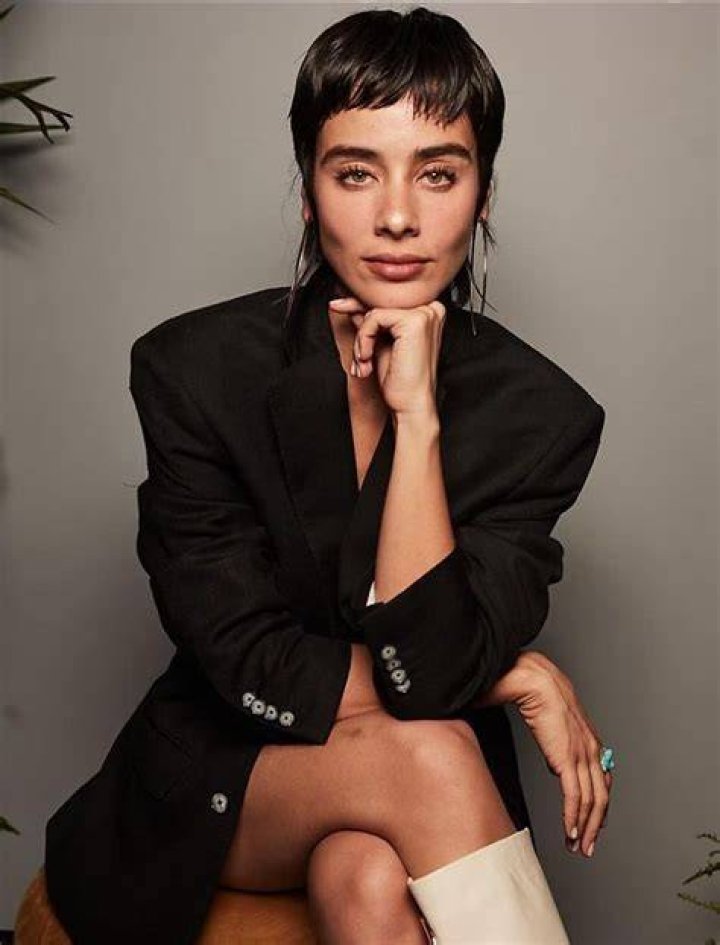 Esmeralda Pimentel Esmeralda Pimentel