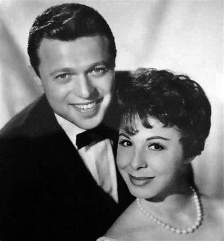 Eydie Gorme Height