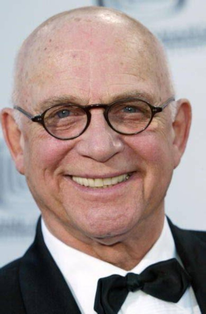 Gavin MacLeod Net Worth