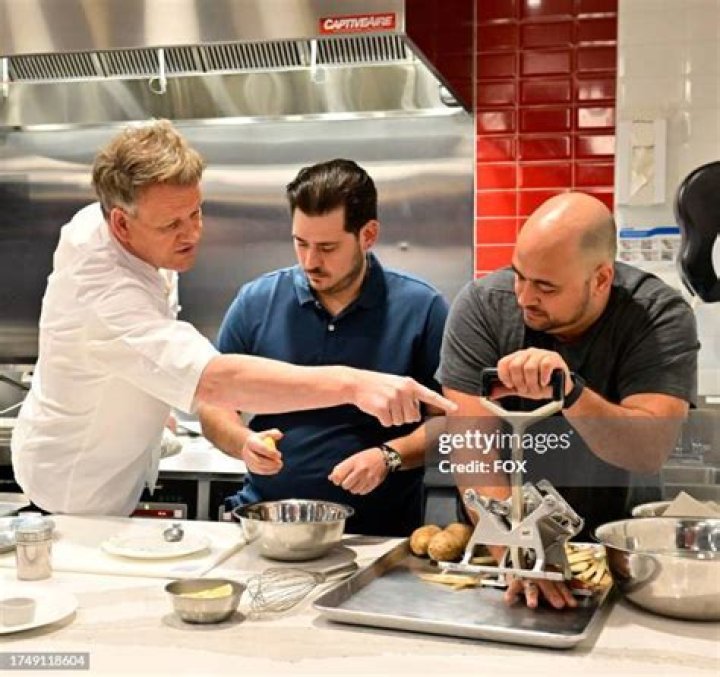 Gordon Ramsey with the owners and crew in the season premiere “Bel Aire Diner”