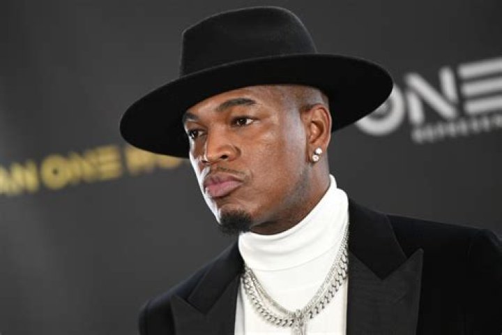 How Ne-Yo was inspired to write &ldquo;Irreplaceable&rdquo; for Beyonc&eacute; #neyo #beyonce #beyonc&eacute; #hiphopculture - what songs has neyo written for other artists