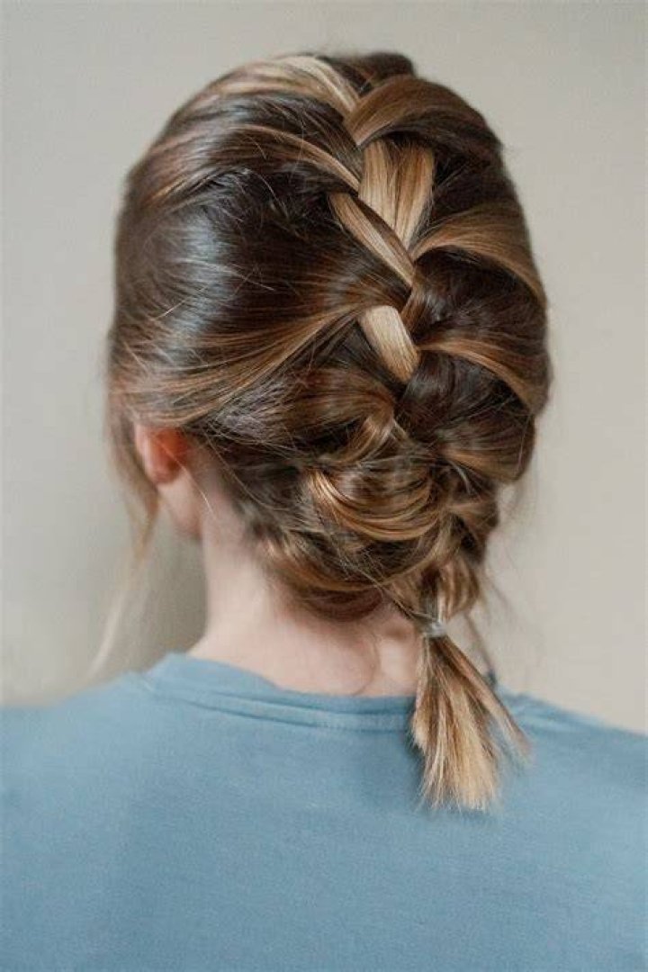 How to braid short hair