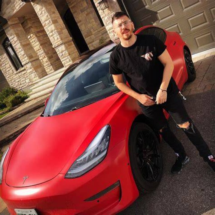 Itsyeboi Net Worth