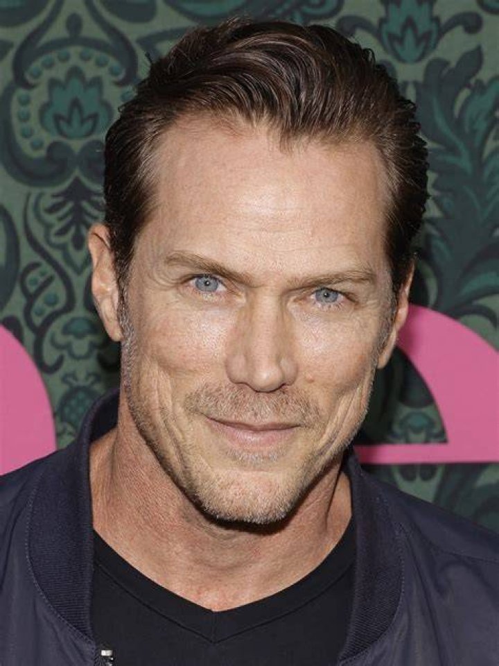 Jason Lewis