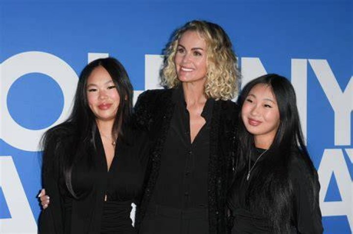 Joy Hallyday Net Worth
