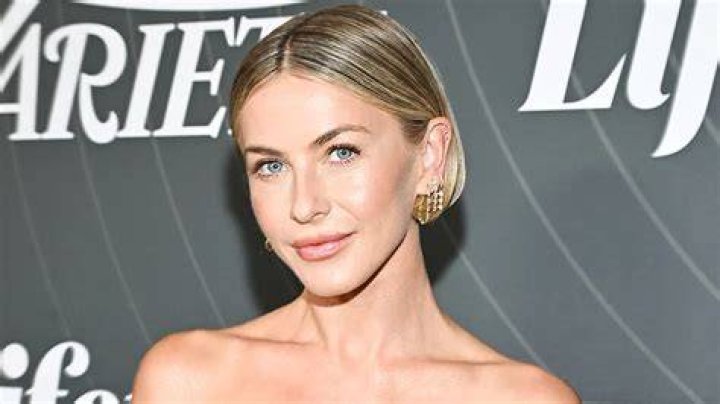Julianne model influencer net worth Julianne model influencer net worth