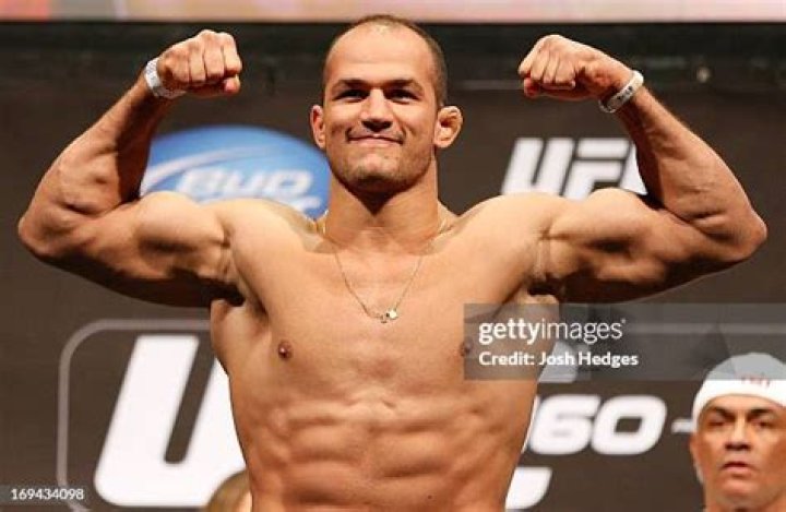 Junior Dos Santos' Net Worth Junior Dos Santos' Net Worth