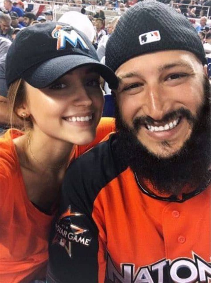 Kathleen Fuentes Net Worth