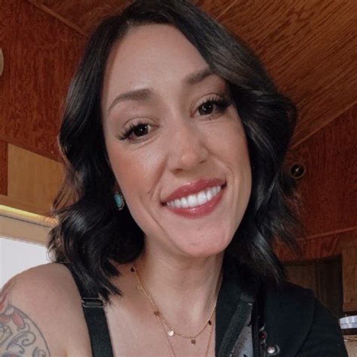 Larissa R.