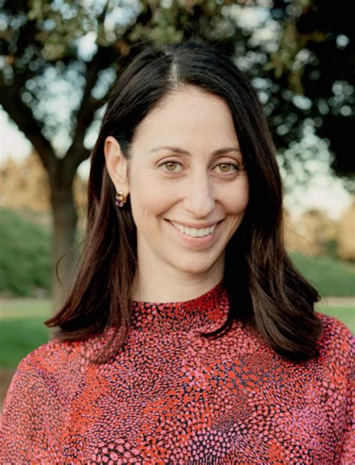 Lauren Schnipper