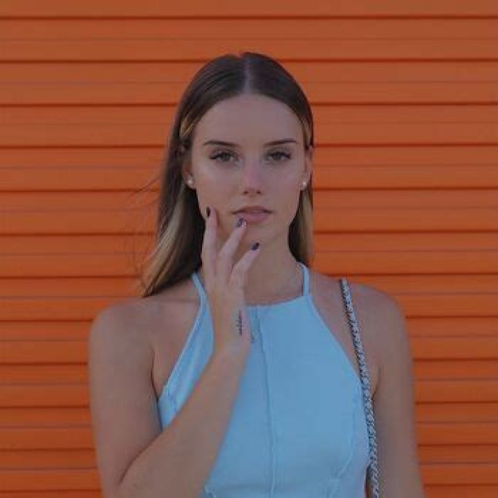 Lia Sikora Net Worth
