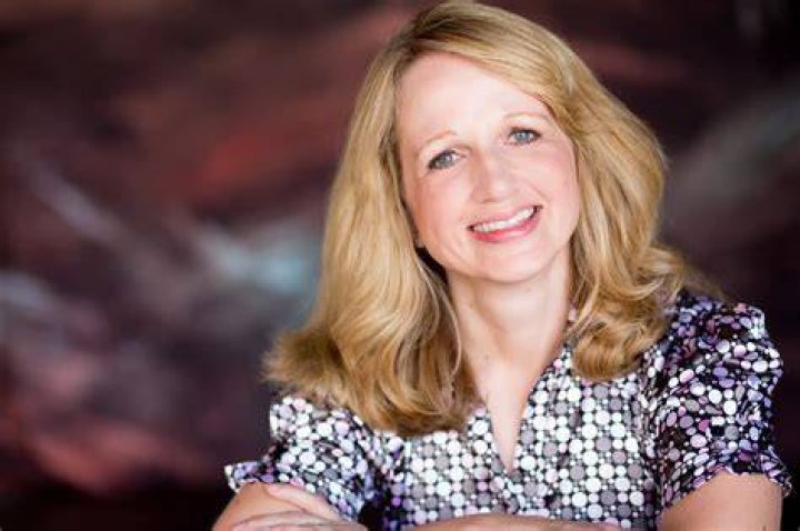 Lisa Schroeder