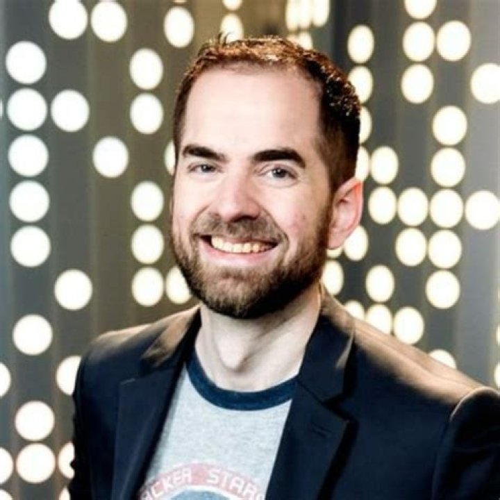 LobosJR Net Worth