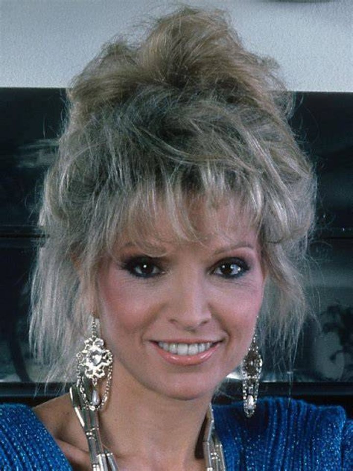 Lois Hamilton