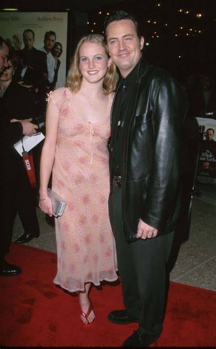 (l-r): Emily Morrison, Matthew Perry, and their mother, Suzanne Morrison smiling at the camera.