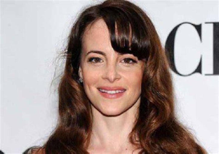 Maria Dizzia net worth