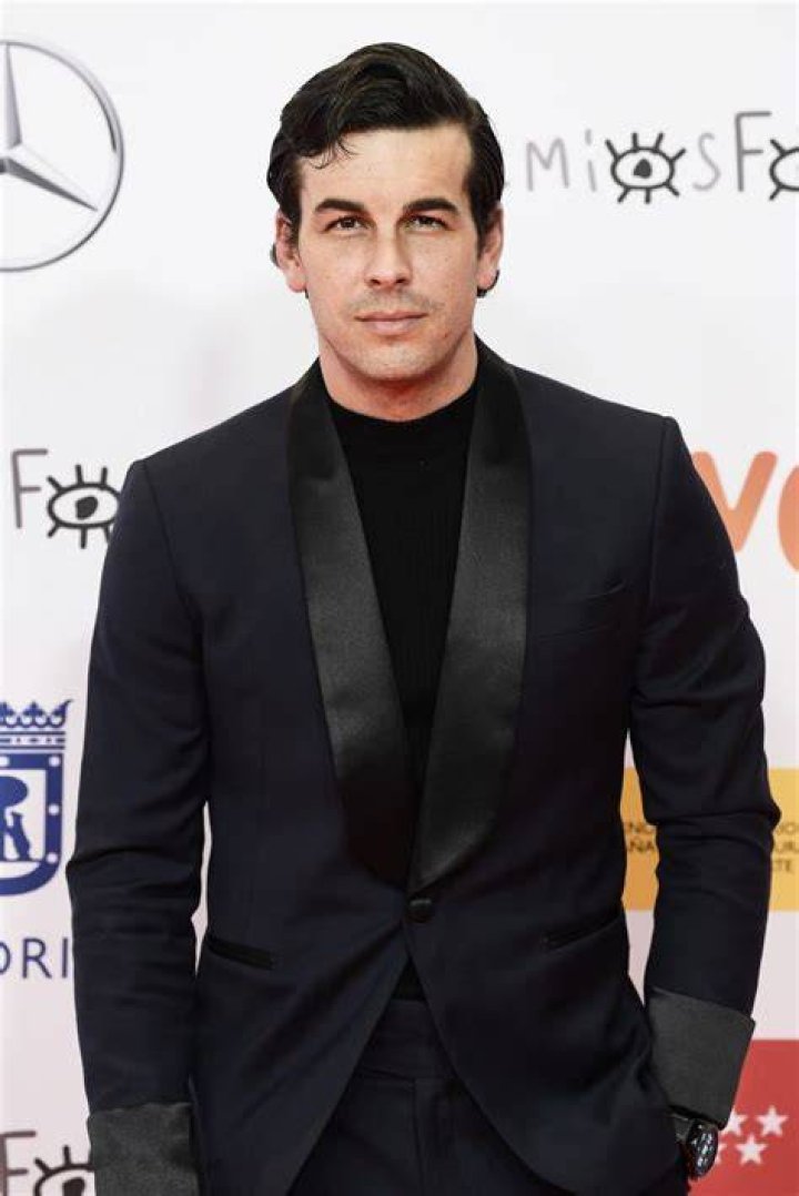 Mario Casas Net Worth