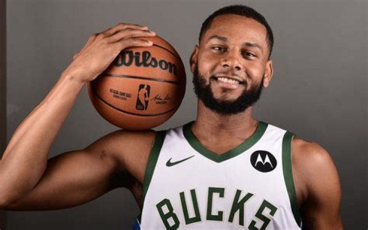 Marques Bolden