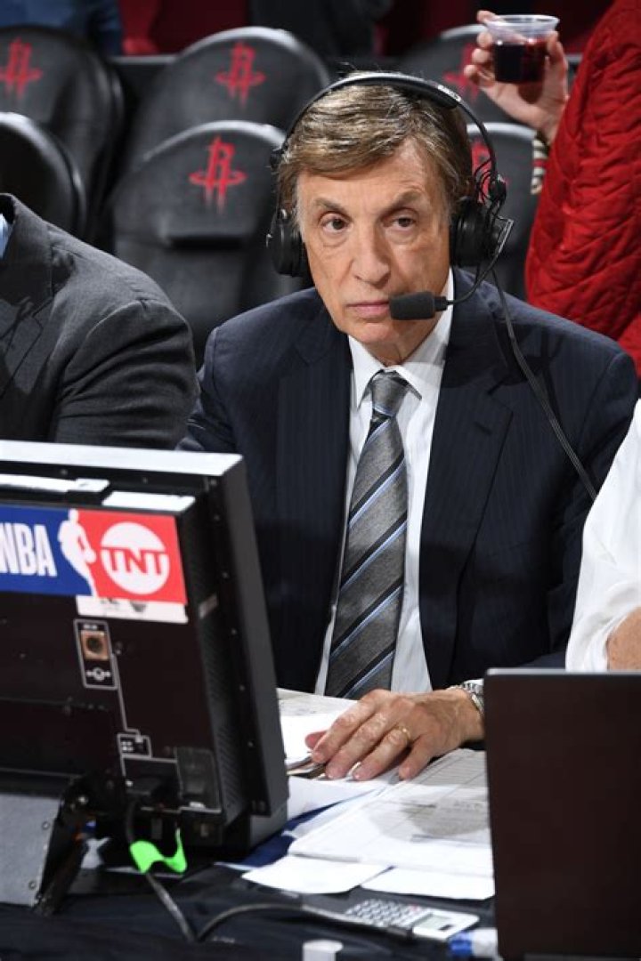 Marv Albert's Physical Appearance Marv Albert's Physical Appearance