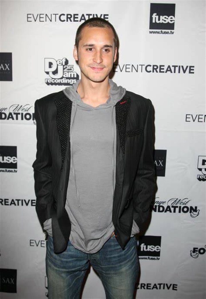 Matthew Santos Net Worth