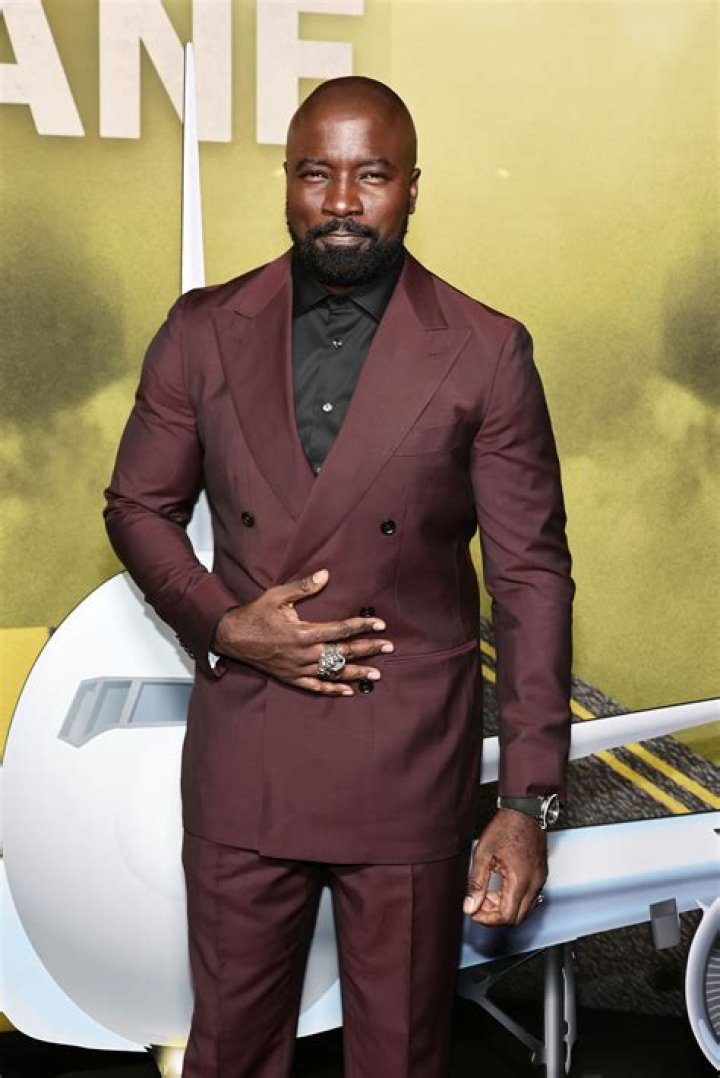 Mike Colter Modeling Mike Colter Modeling